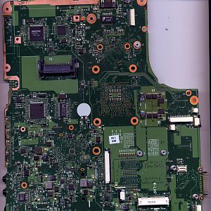 Toshiba Satellite A215 -S7437 PSAFGU 6050A2127101-MB-A02 MW10A