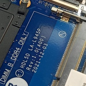 dell inspiron 3525.jpg
