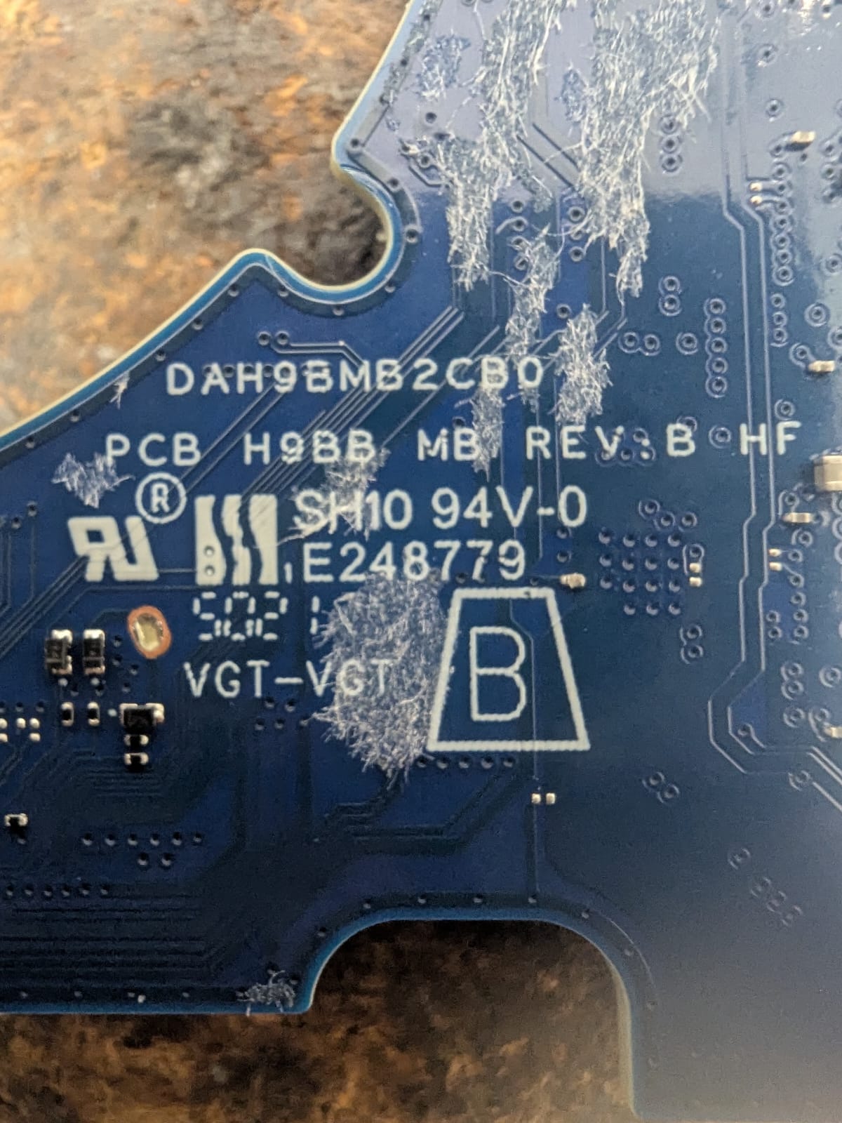 DAH9BMB2CB0.jpeg