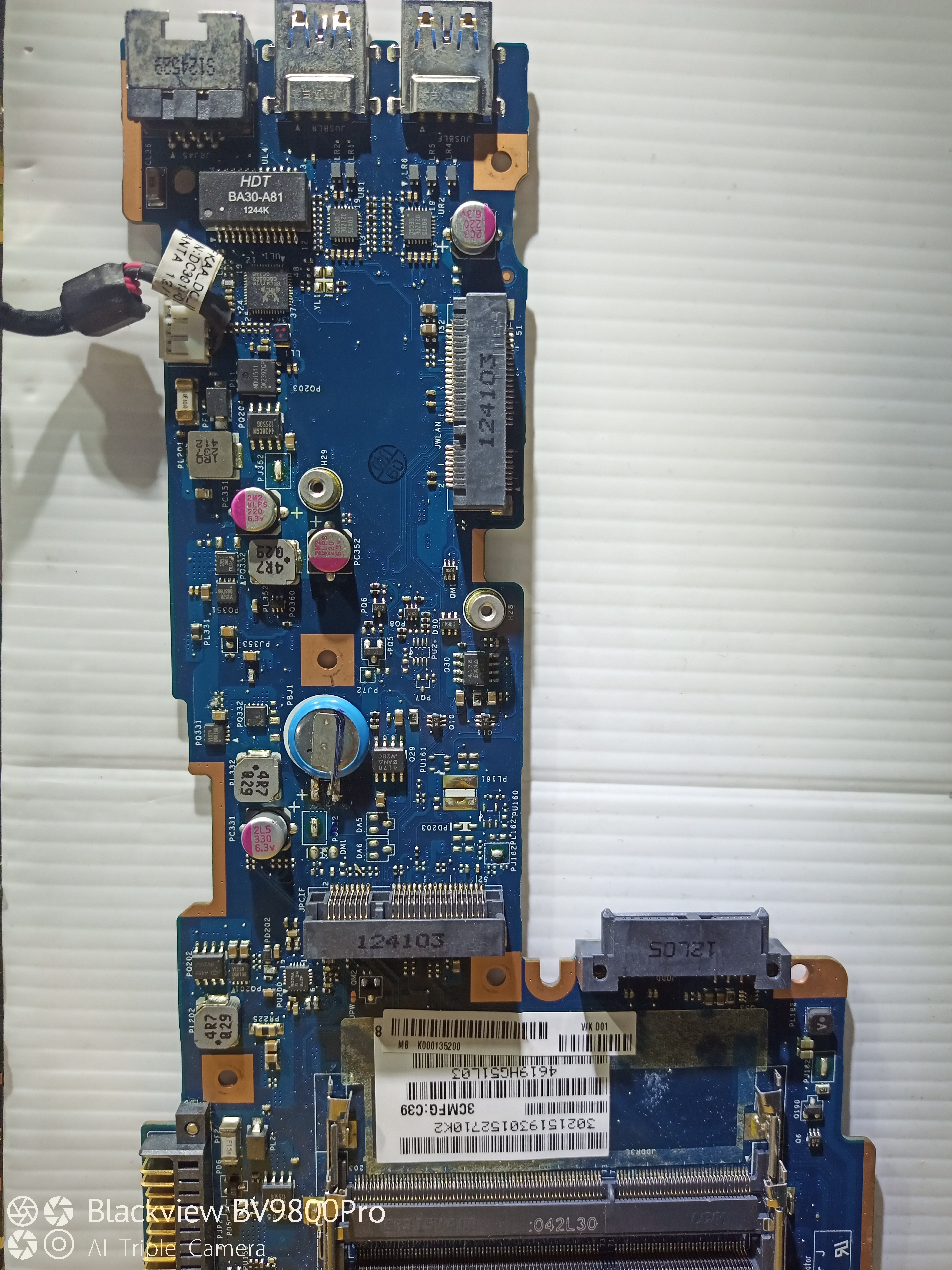 Toshiba Satellite P855  QFKAA LA-8391P Rev 1.0 a1.jpg